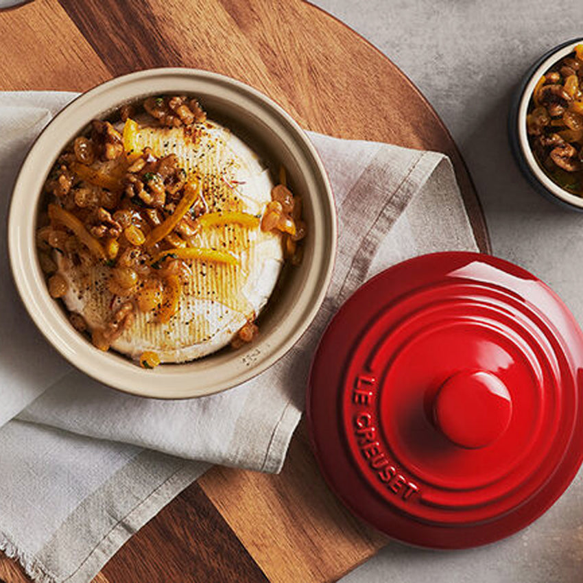 Le Creuset | Cocotte pour camembert avec couvercle - Cerise