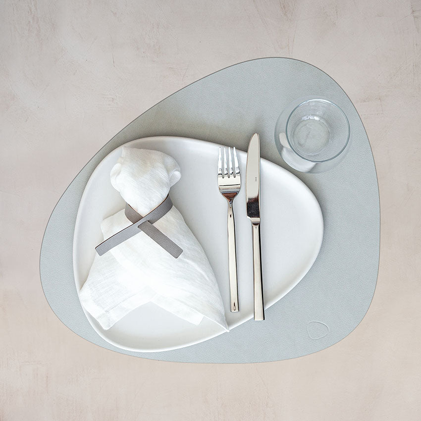 Lind DNA | Curved Table Mat