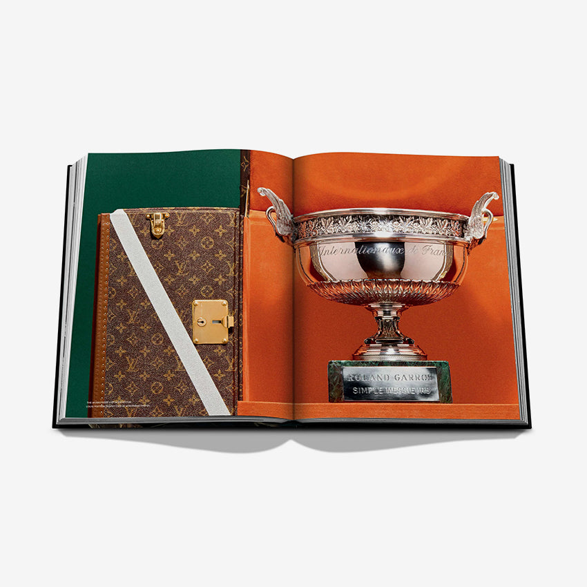 Assouline | Louis Vuitton: Trophy Trunks